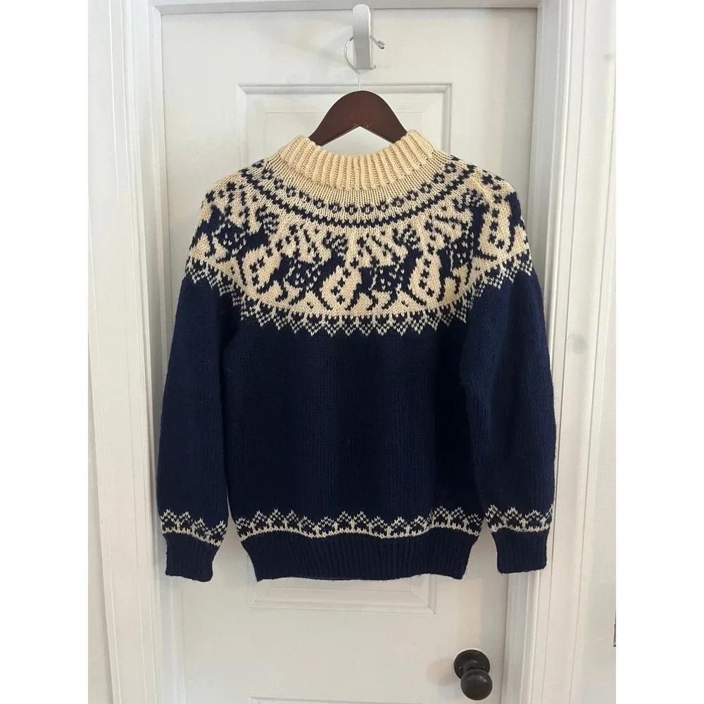 Vintage Dale of Norway Mens Wool Reindeer Fair Isle Sweater
